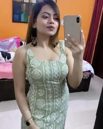 Call Girl in Kapadvanj